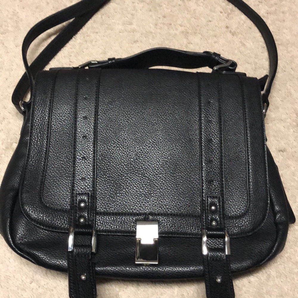 Black shoulder bag